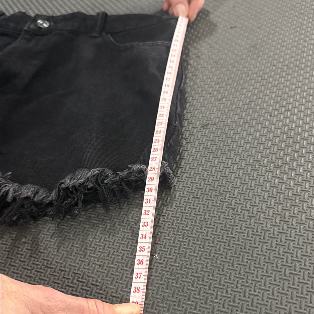 SHEIN Charcoal Frayed Hem Jean Shorts - Picture 5 of 6